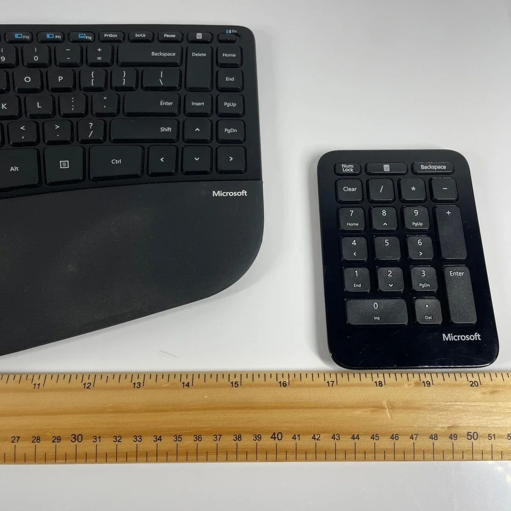NO KEY Microsoft Sculpt Ergonomic Keyboard 1559 Black Wireless Split Keypad